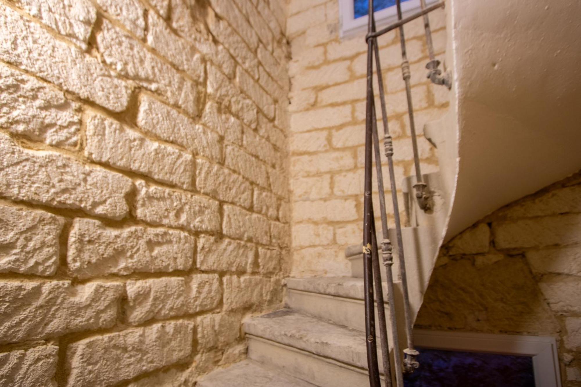 Charmant T1 Mezzanine Neuf Clim 06 - Centre Ville مونبيلييه المظهر الخارجي الصورة